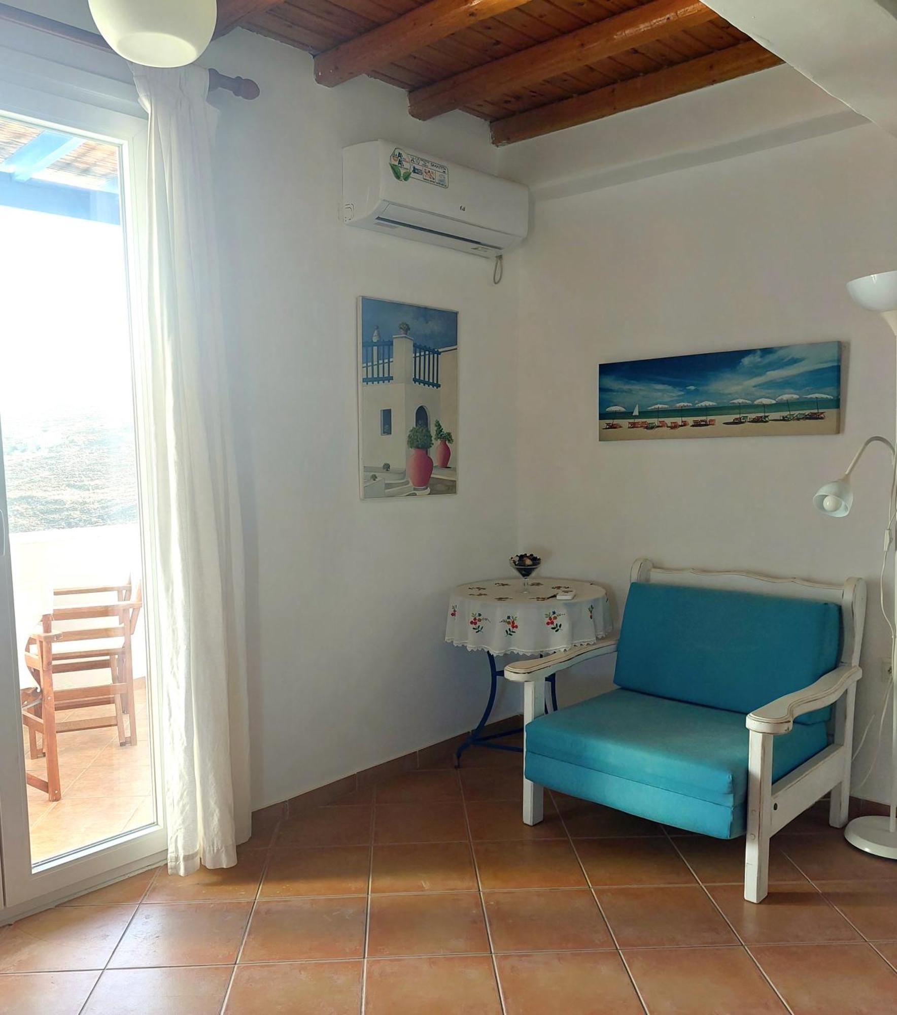 Maroussa'S Apartments Rámos 外观 照片